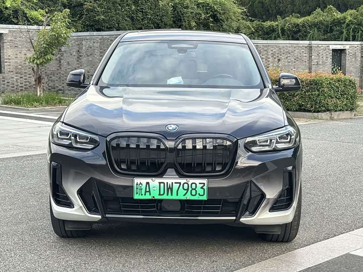 BMW iX3, 2023 — фото 2 из 9