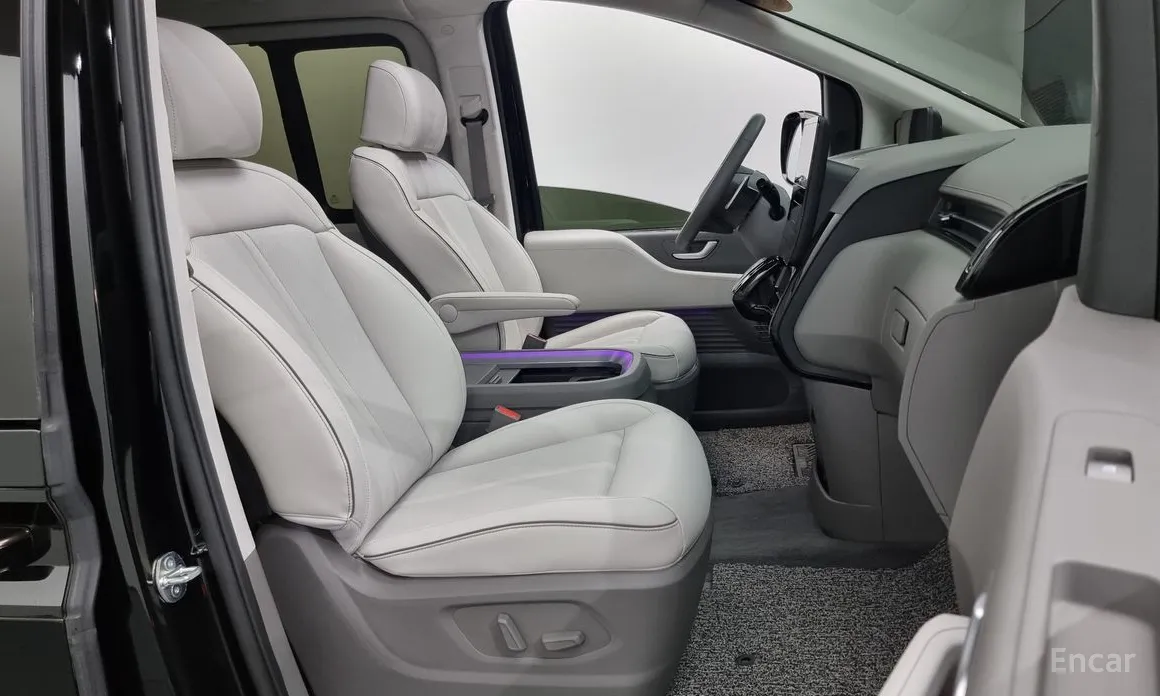 Hyundai Staria, 2023 — фото 10 из 12