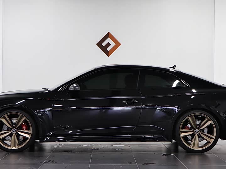 Audi RS 5, 2025 — фото 7 из 9