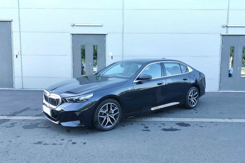 BMW i5, 2025 — купить в Уфе под ключ