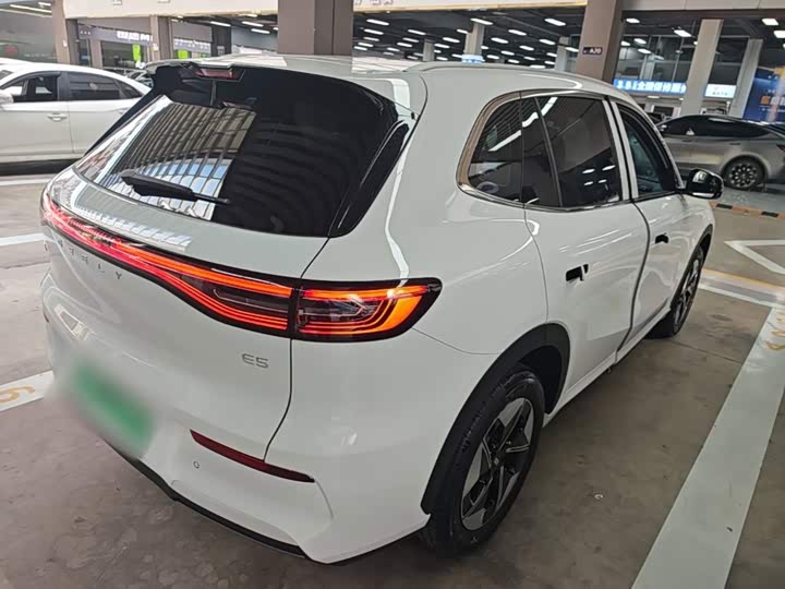 Geely Galaxy E5, 2025 — фото 7 из 9