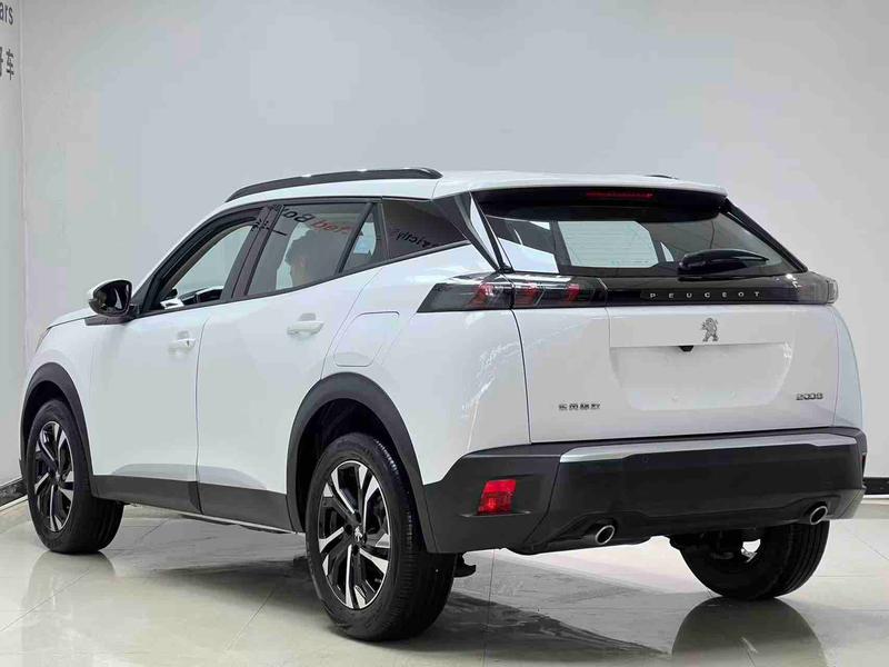 Peugeot 2008, 2023 — фото 4 из 12