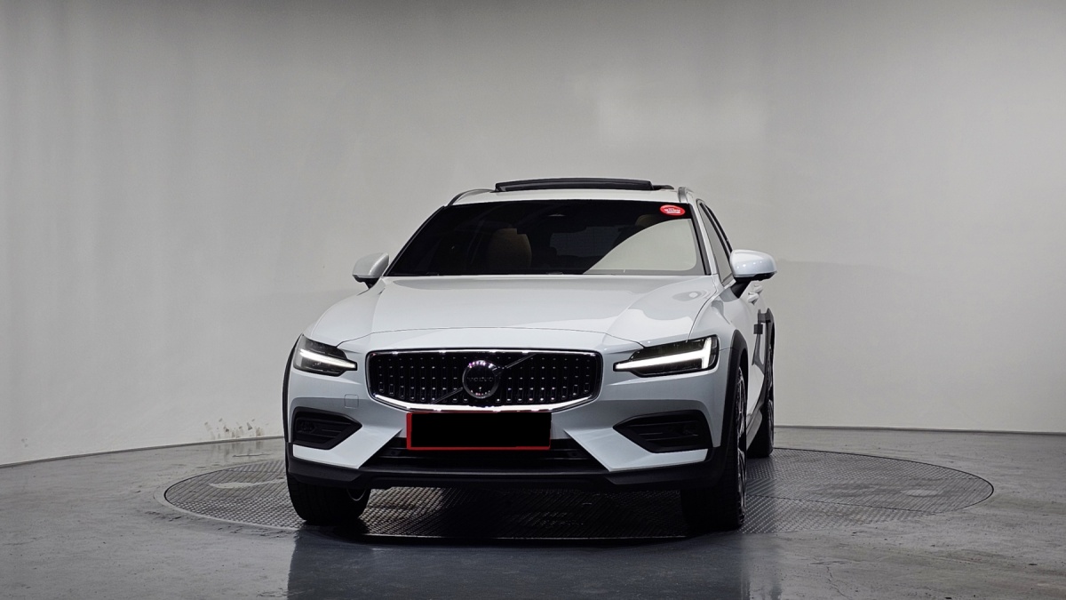 Volvo V60, 2024 — фото 3 из 12