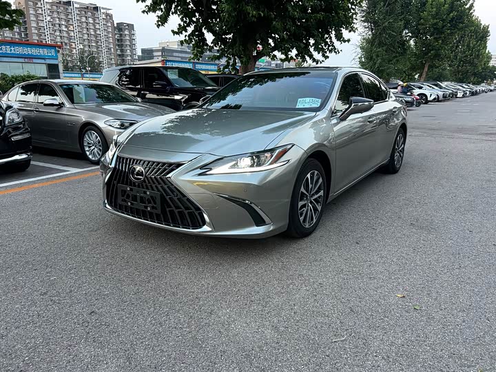 Lexus ES, 2024 — купить в Саратове под ключ