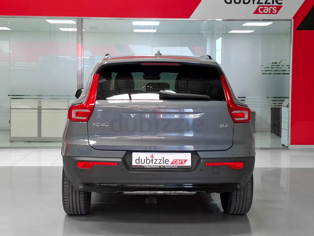 Volvo XC40, 2023 — фото 7 из 10
