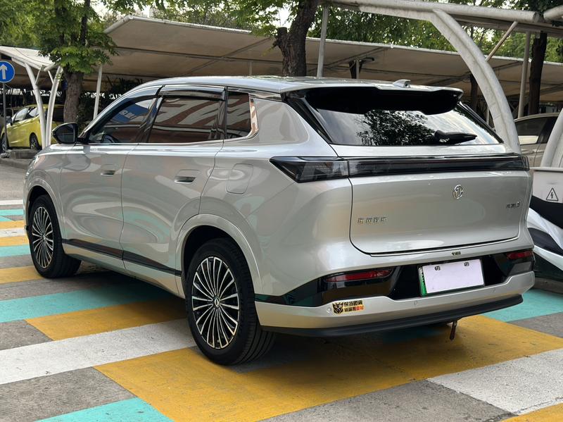 Dongfeng Aeolus L8, 2026 — фото 4 из 9