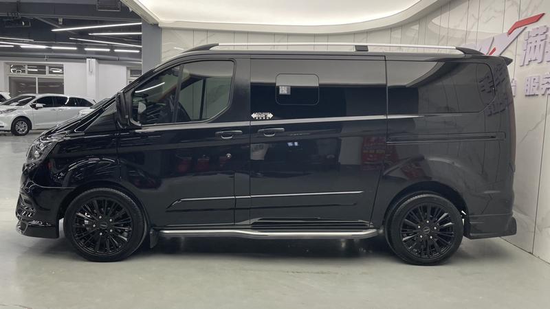 Ford Tourneo, 2022 — фото 4 из 12