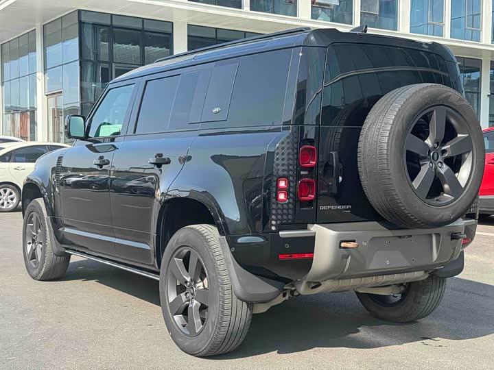 Land Rover Defender, 2022 — фото 6 из 9