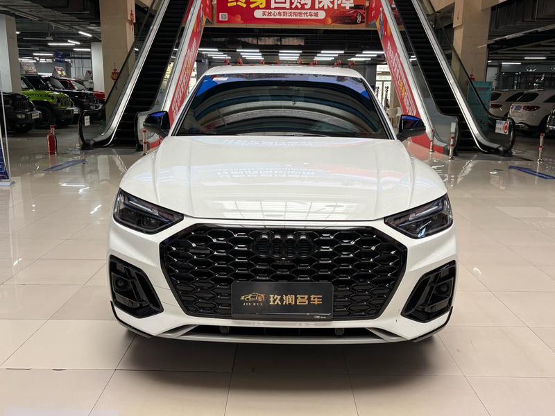 Audi Q5L Sportback, 2024 — фото 2 из 12