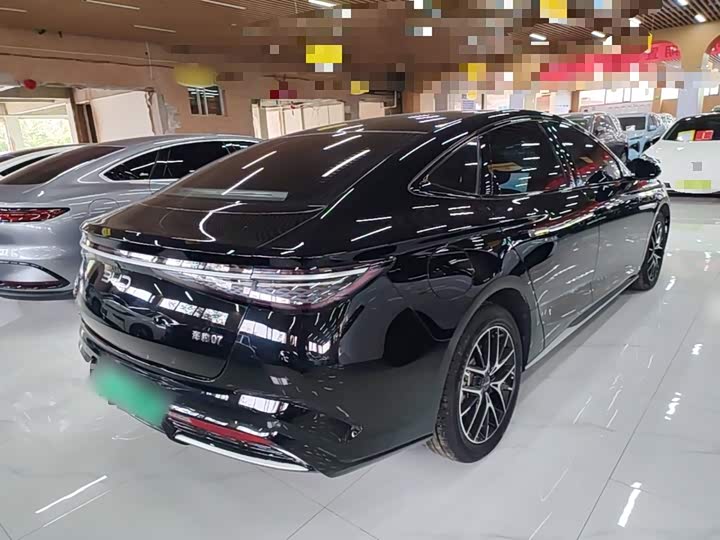 BYD Seal 07 DM-i Hybrid, 2025 — фото 7 из 9