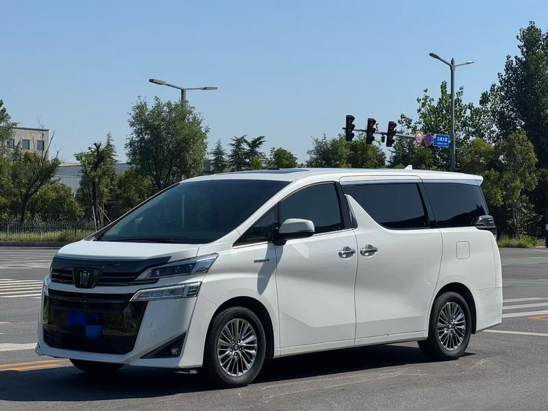 Toyota Vellfire, 2022 — купить в Ижевске под ключ
