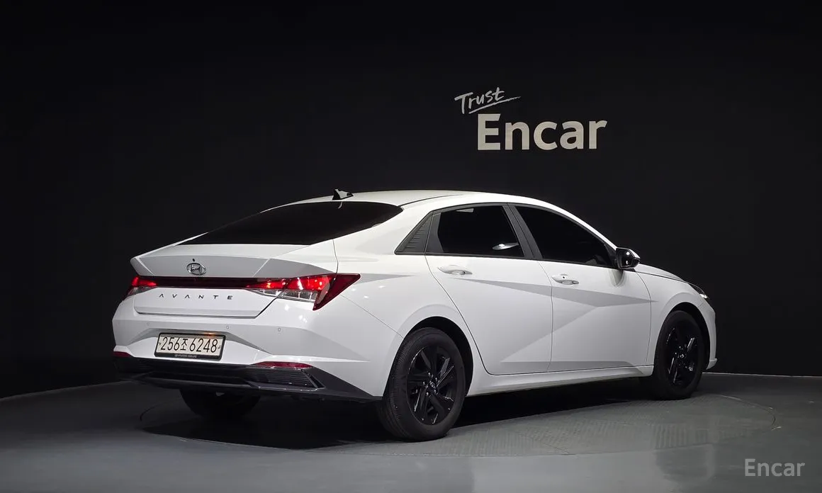 Hyundai Avante, 2022 — фото 2 из 12