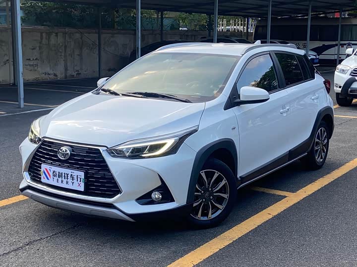 Toyota Yaris L Hatchback, 2022 — купить в Самаре под ключ
