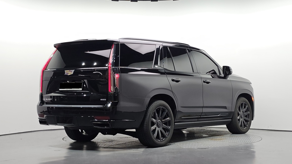 Cadillac Escalade, 2023 — фото 2 из 12