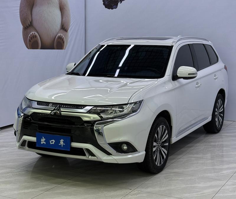 Mitsubishi Outlander, 2021 — купить в Казани под ключ