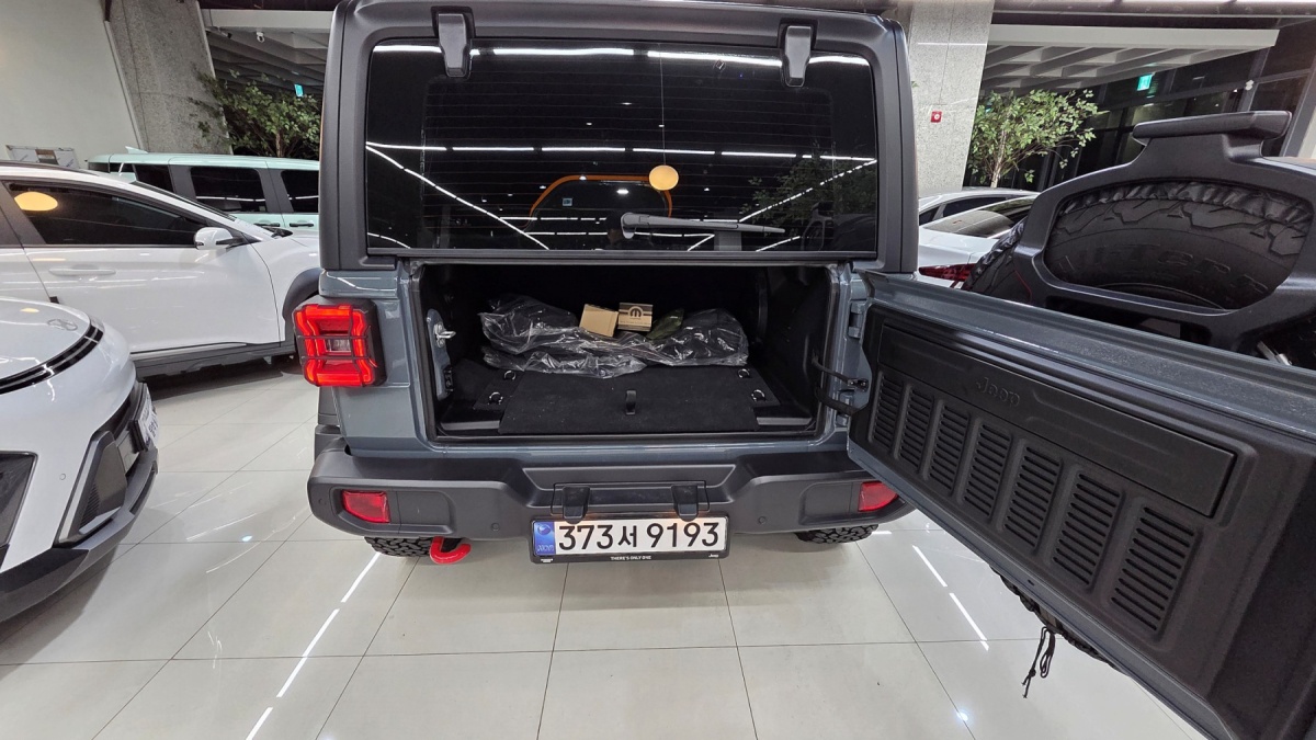 Jeep Wrangler, 2025 — фото 9 из 12