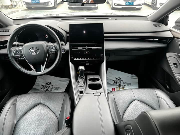 Toyota Avalon, 2023 — фото 5 из 9
