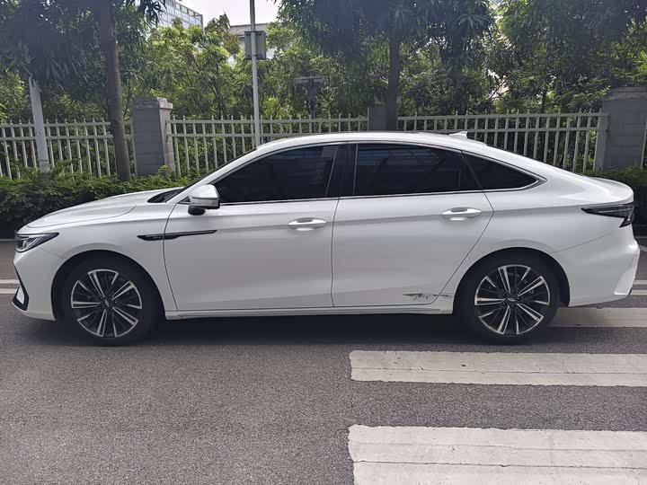 Chery Arrizo 8, 2022 — фото 4 из 9