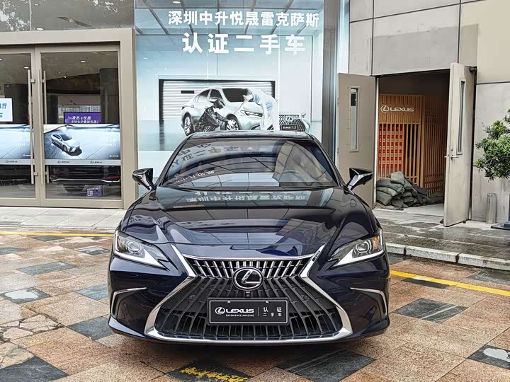 Lexus ES, 2024 — фото 2 из 9