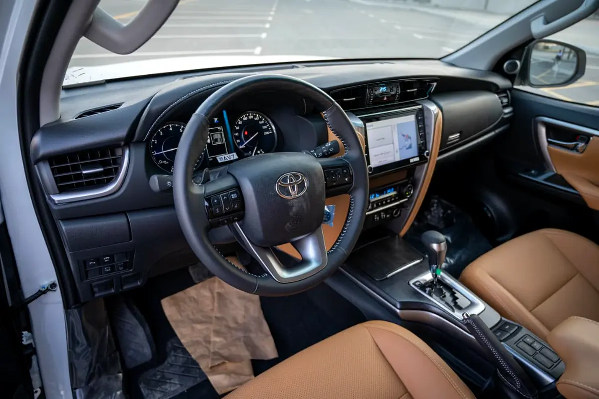 Toyota Fortuner, 2026 — фото 3 из 10