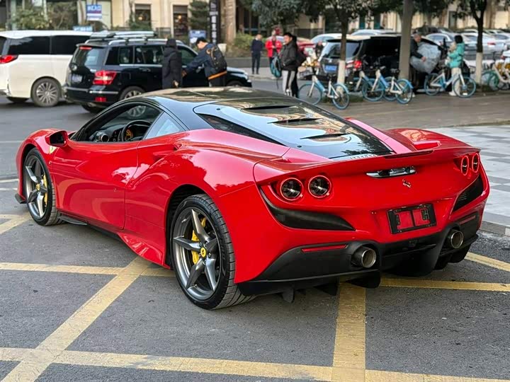Ferrari F8, 2023 — фото 4 из 5