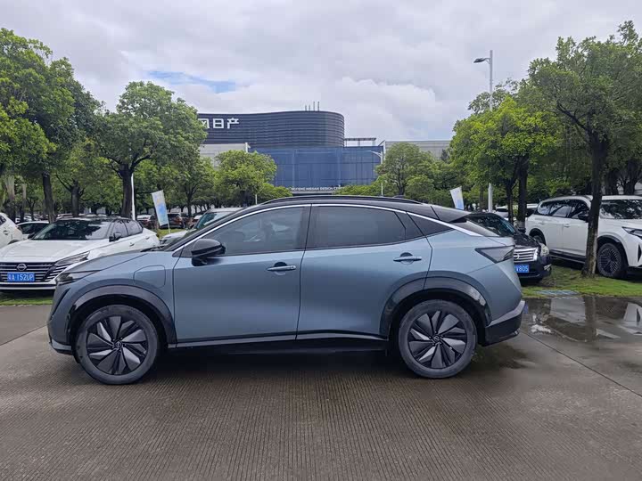 Nissan Ariya EV, 2022 — фото 8 из 9