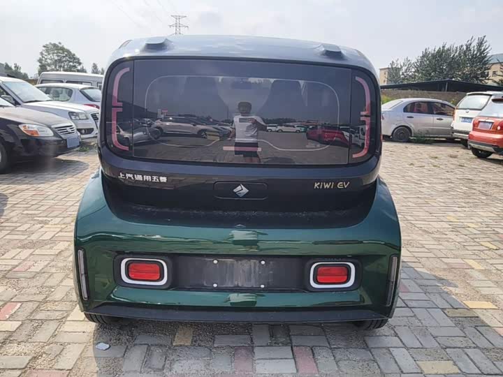 Baojun KiWi EV, 2022 — фото 6 из 9