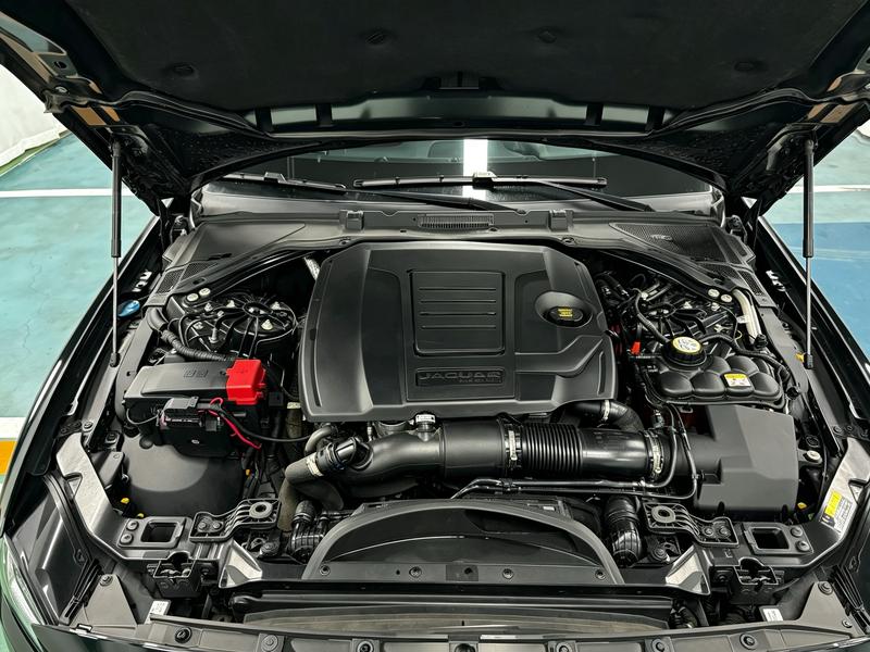 Jaguar XE L, 2021 — фото 12 из 12