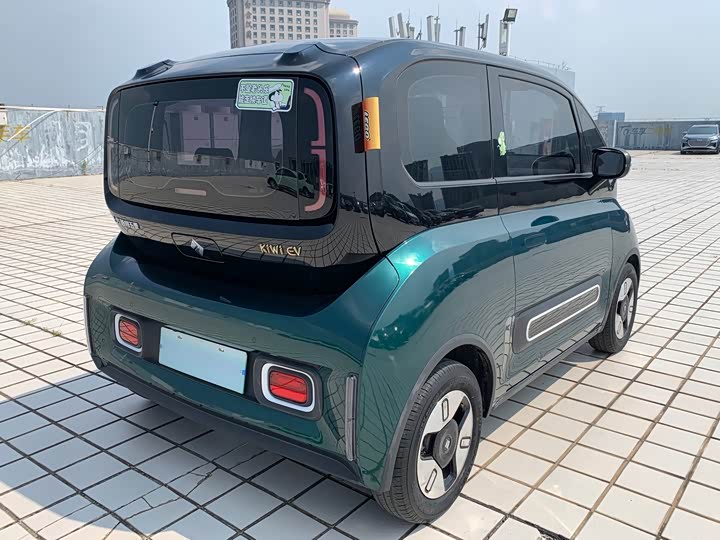 Baojun KiWi EV, 2022 — фото 6 из 9