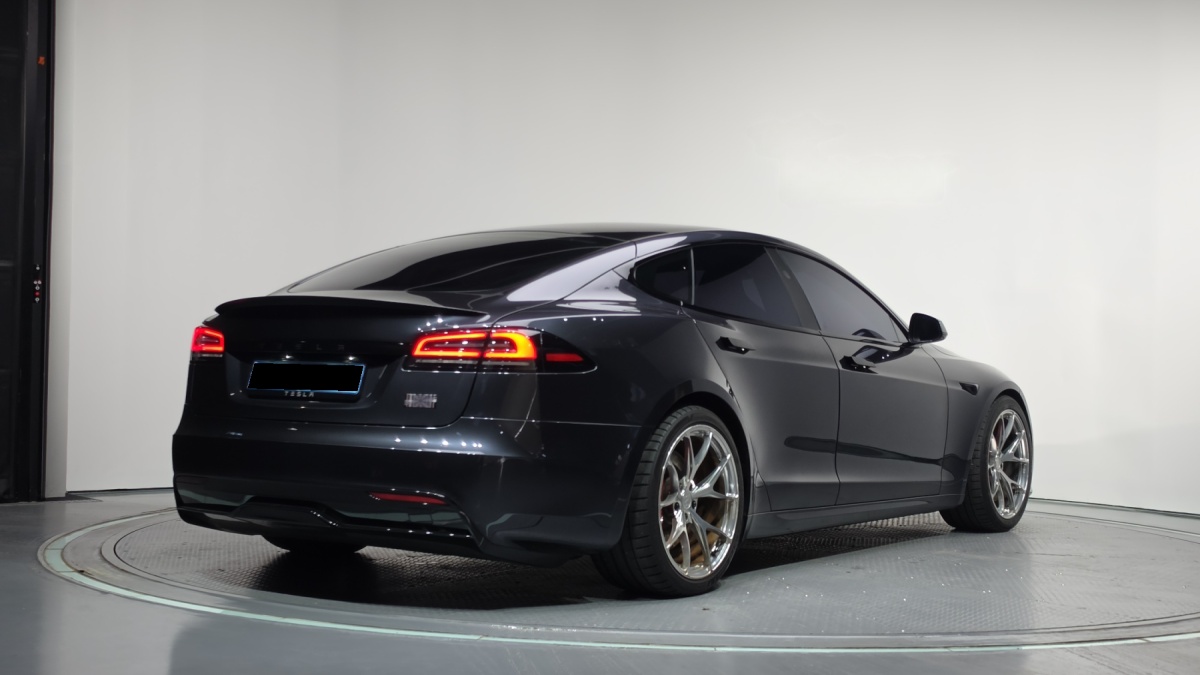 Tesla Model S, 2024 — фото 2 из 12