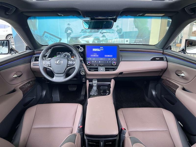 Lexus ES, 2025 — фото 6 из 12