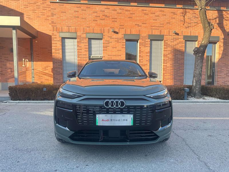Audi Q6L e-tron, 2025 — фото 2 из 12