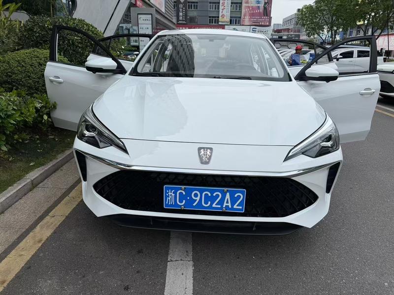 Roewe i5, 2023 — фото 2 из 10