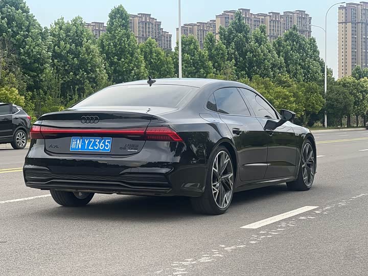 Audi A7L, 2024 — фото 3 из 9