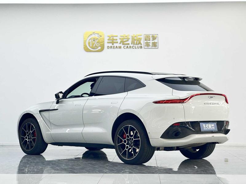 Aston Martin DBX, 2022 — фото 4 из 9