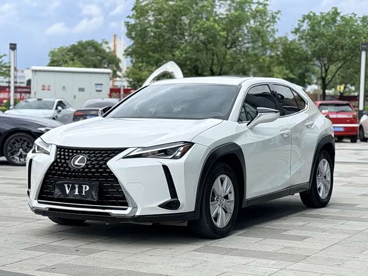Lexus UX, 2022 — купить в Орле под ключ