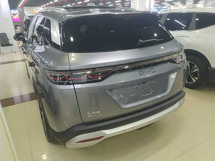 BYD Song L DM-i Hybrid, 2025 — фото 5 из 9