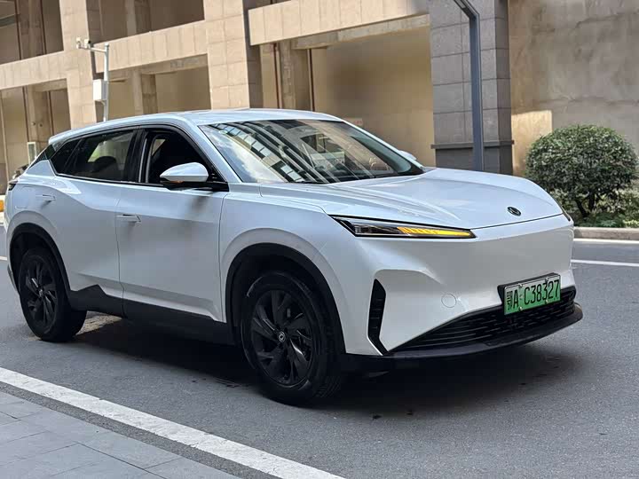 Dongfeng Aeolus Sky EV01, 2024 — фото 3 из 9