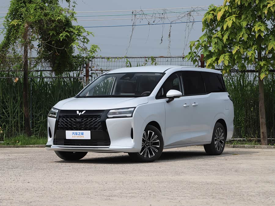 Wuling Starlight 730 Hybrid/EV, 2026 — купить в Смоленске под ключ