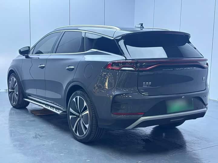 BYD Tang Hybrid/EV, 2023 — фото 4 из 9