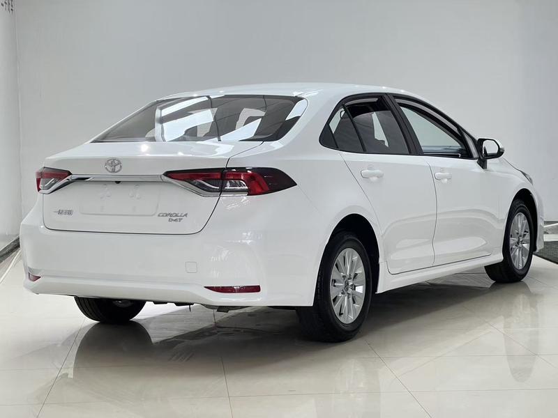 Toyota Corolla, 2023 — фото 6 из 12