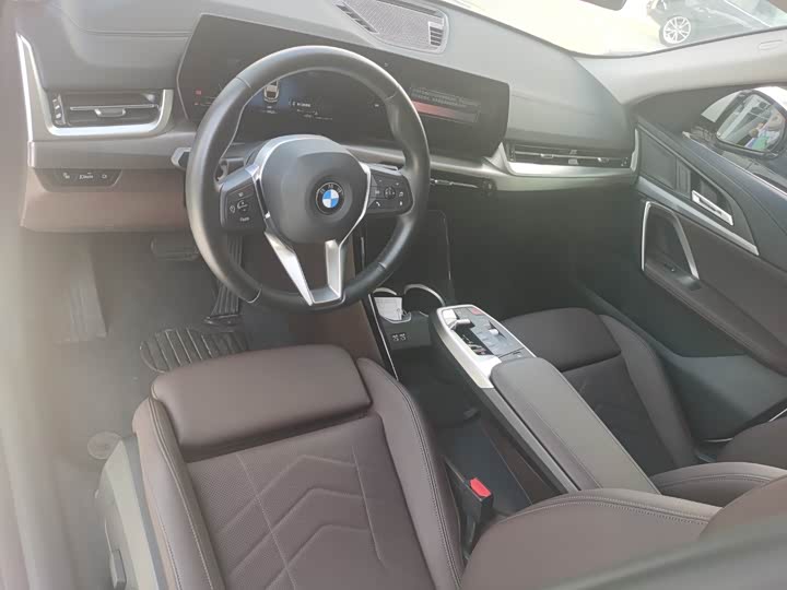 BMW X2, 2024 — фото 8 из 9