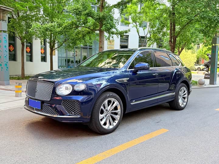 Bentley Bentayga, 2023 — купить в Нижнем Новгороде под ключ