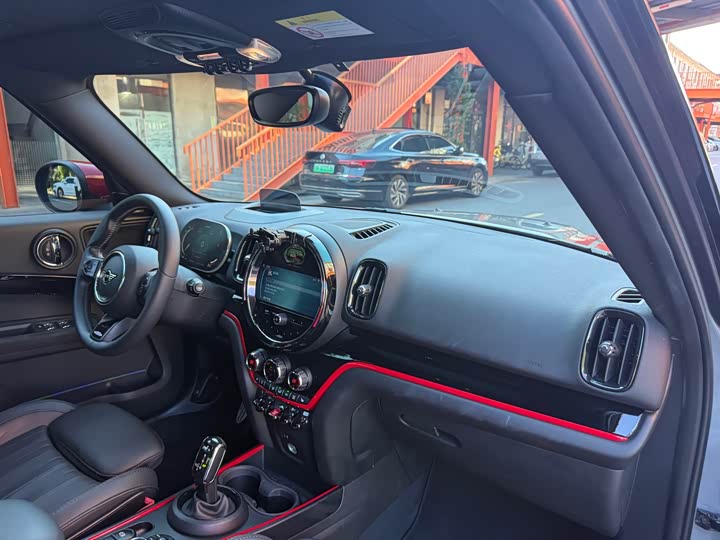 Mini Countryman JCW, 2022 — фото 9 из 9