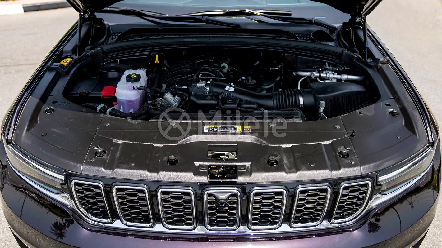 Jeep Grand Cherokee, 2023 — фото 2 из 10