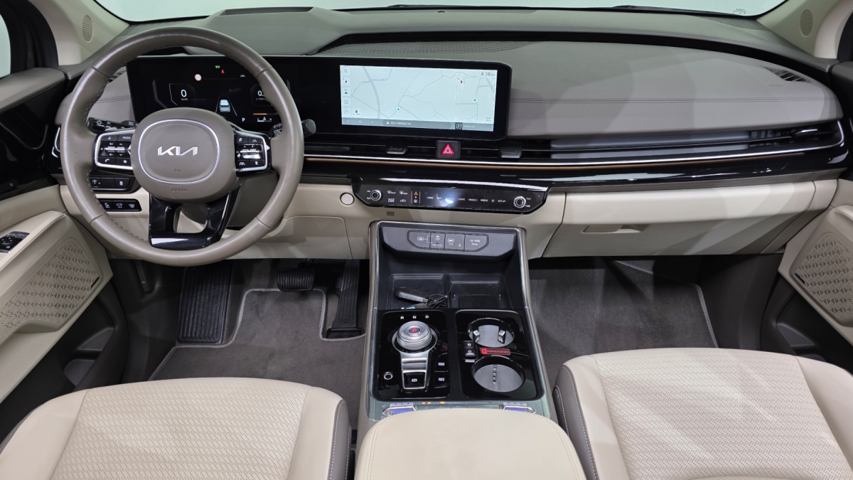 Kia Carnival, 2023 — фото 7 из 12