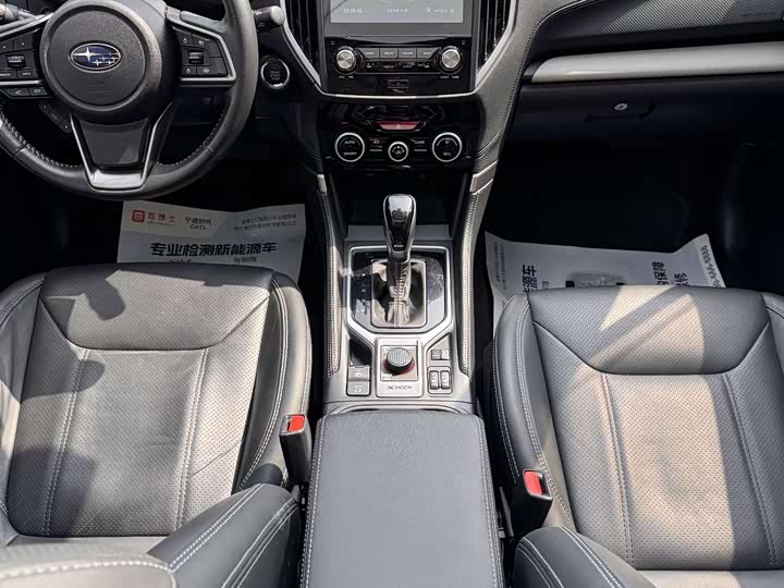 Subaru Forester, 2022 — фото 7 из 9