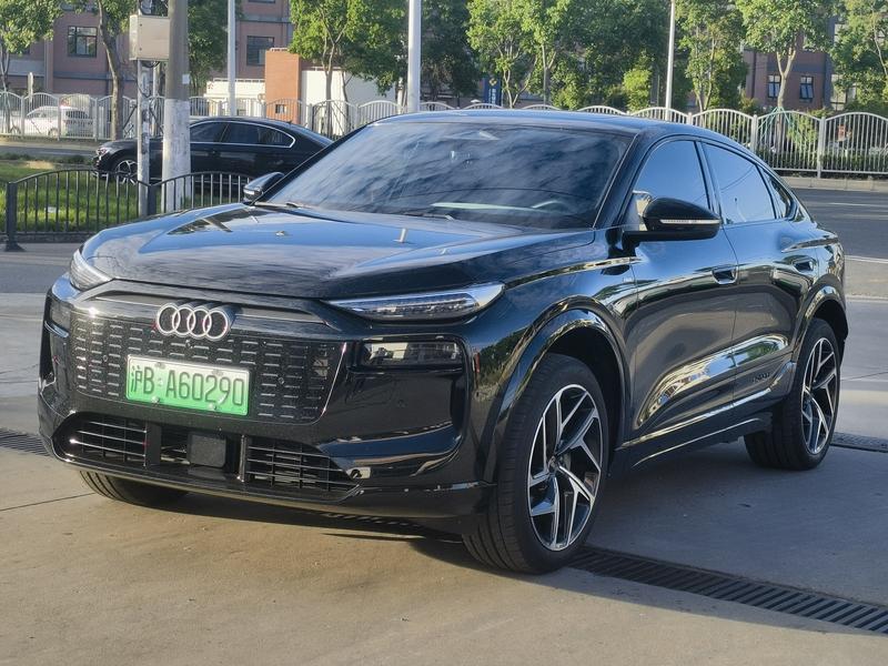 Audi Q6L e-tron Sportback, 2025 — купить в Перми под ключ