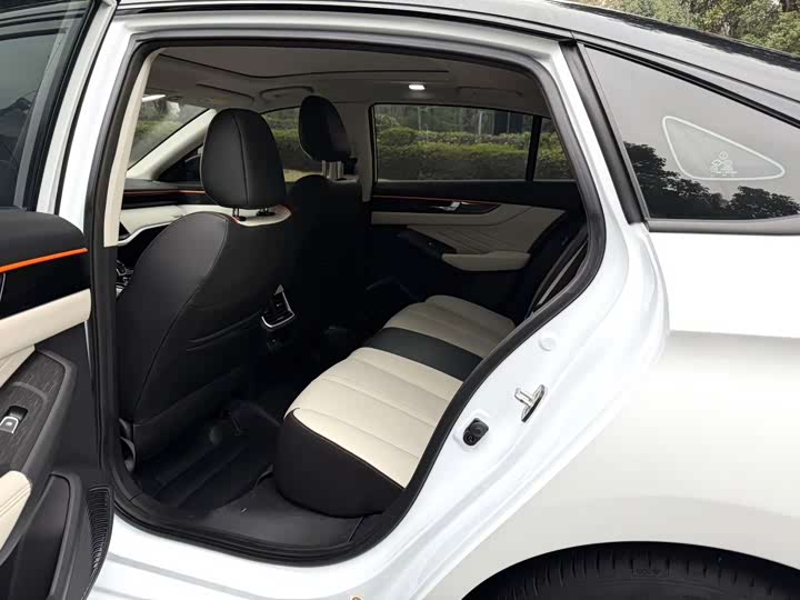 Dongfeng Aeolus Yixuan Max, 2023 — фото 5 из 9