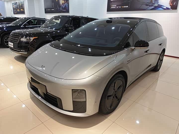 LiXiang i8, 2025 — купить в Иванове под ключ